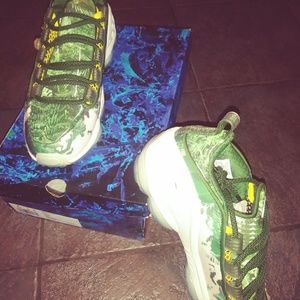 Men's Reebok DMX Run 10 Size 7